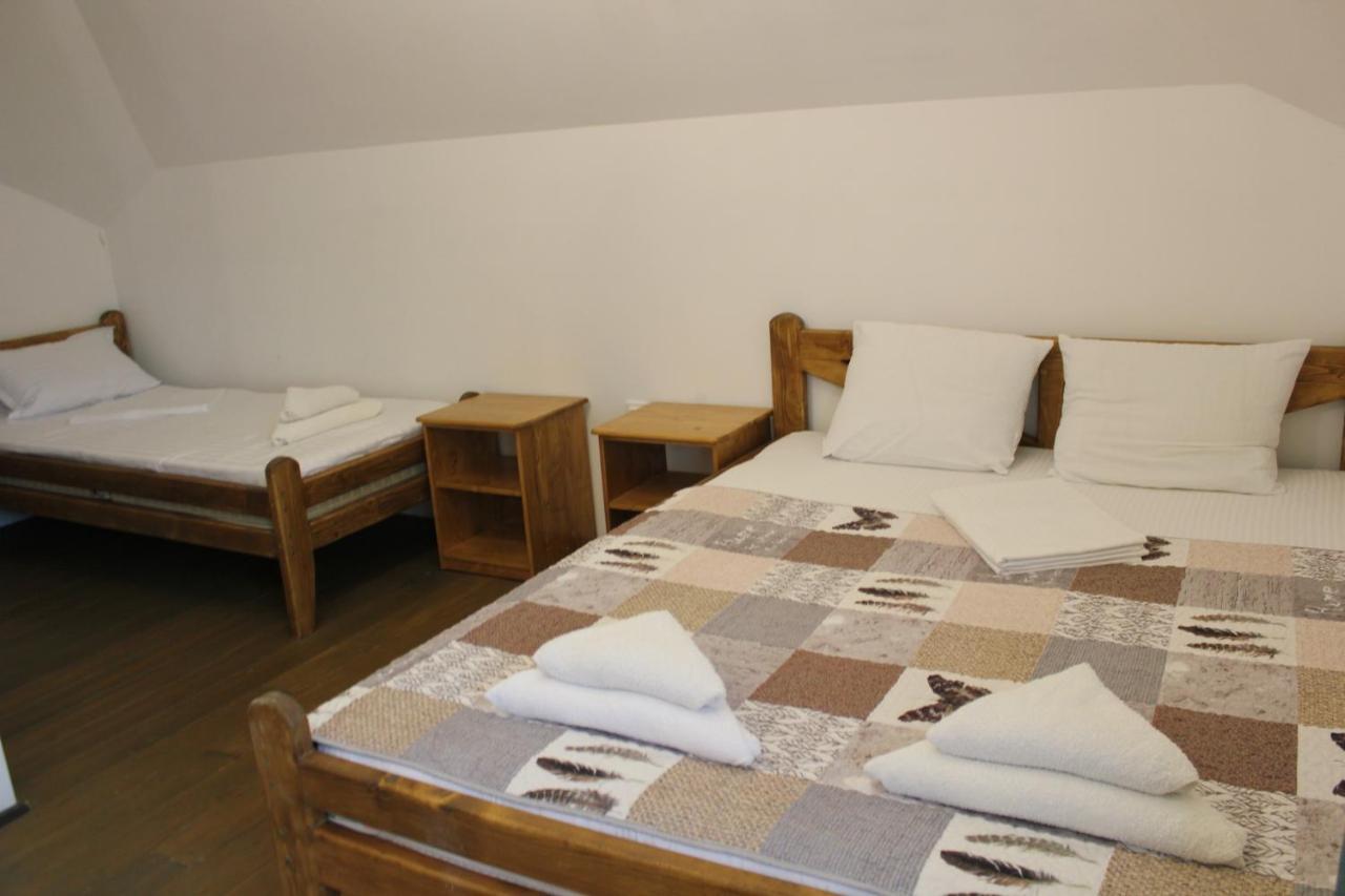 Cerdacul Cu Stuf Hotel Sfântu Gheorghe Exterior foto